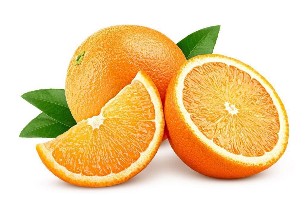 Les oranges sont consommées de différentes manières, y compris en carpelle ou en quartier, mais ne mangez pas la peau !