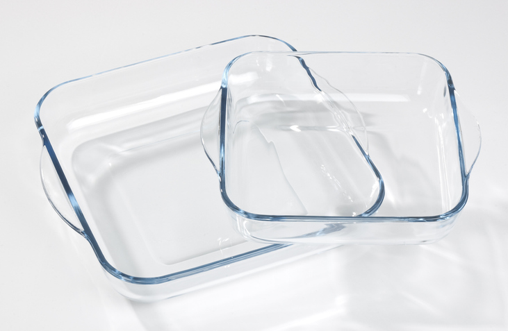 Boorzuur wordt gebruikt bij de vervaardiging van borosilicaatglas om een ​​sterk en hittebestendig glas te produceren